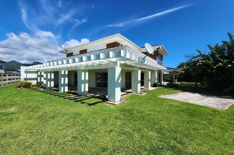 Photo of property in 36 Jans Terrace, Oakura, 4314