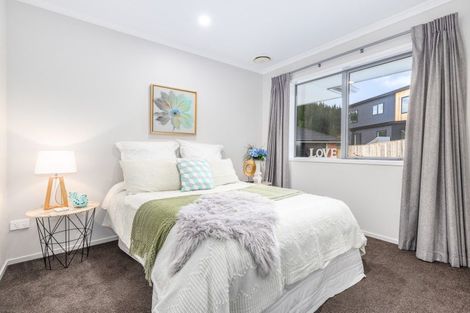 Photo of property in 7 Weatherdeck Close, Whitby, Porirua, 5024