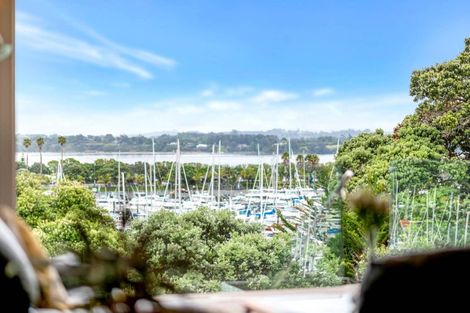 Photo of property in 81 Pine Harbour Parade, Beachlands, Auckland, 2018