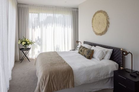 Photo of property in 37 Gummer Road, Havelock North, 4130