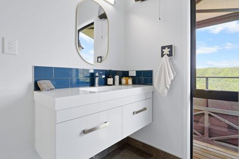 Photo of property in 33 Hihitahi Rise, Paihia, 0200