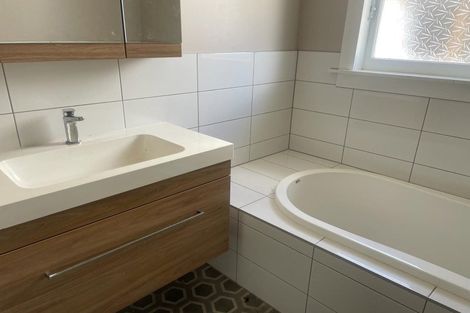 Photo of property in 24 Wellington Street, Papakura, 2110