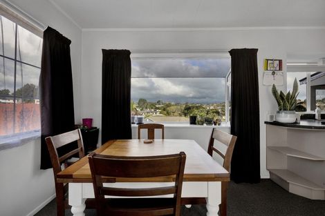 Photo of property in 9a Ballantrae Place, Highlands Park, New Plymouth, 4312