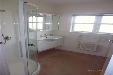 Photo of property in 5 Willis Avenue, Pukekohe, 2120