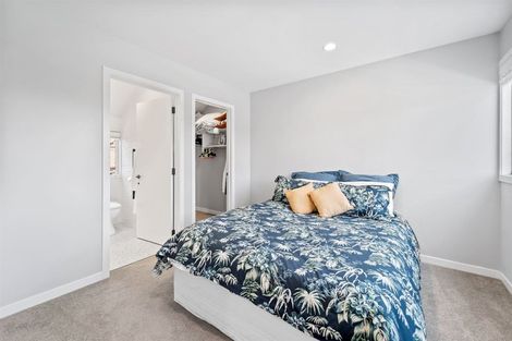 Photo of property in 90 Roland Road, Greenhithe, Auckland, 0632