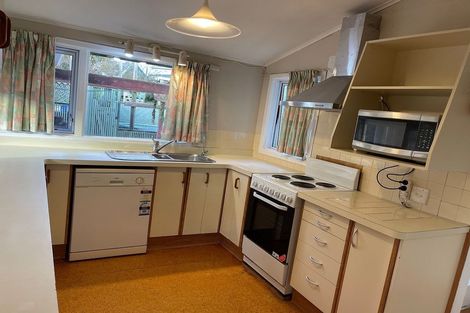 Photo of property in 30 William Souter Street, Forrest Hill, Auckland, 0620