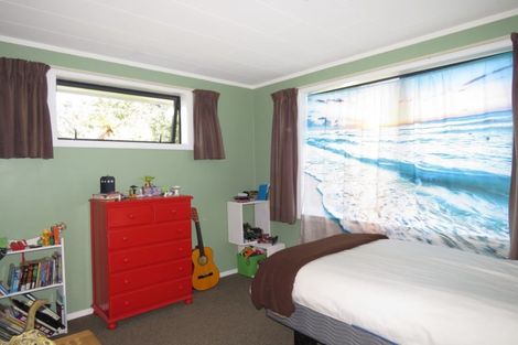 Photo of property in 23 Ngahue Crescent, Carters Beach, Westport, 7825