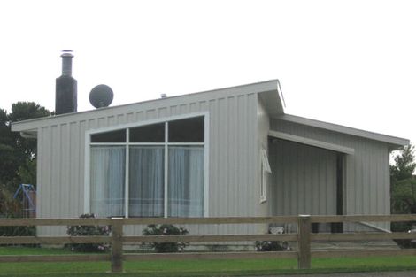 Photo of property in 65 Driver Crescent, Cannons Creek, Porirua, 5024