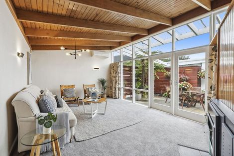 Photo of property in 22 Larsen Crescent, Tawa, Wellington, 5028