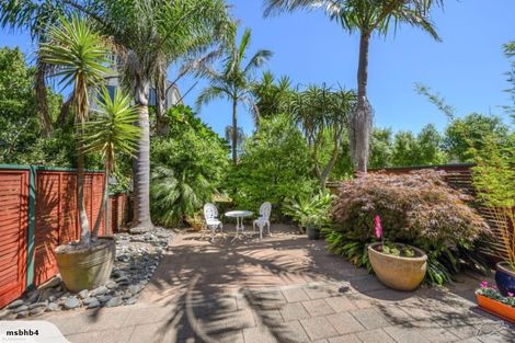 Photo of property in Tuscany Towers, 75/1 Ambrico Place, New Lynn, Auckland, 0600