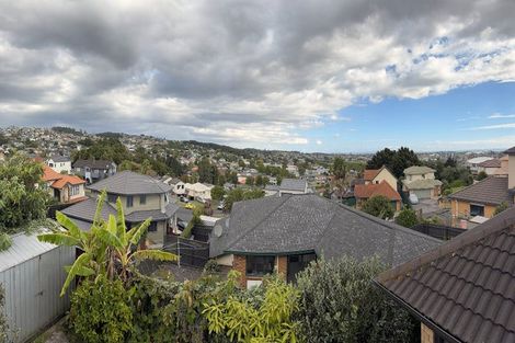 Photo of property in 7a Boeing Place, Goodwood Heights, Auckland, 2105
