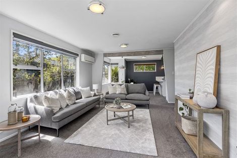 Photo of property in 30 Clivedon Place, Redwood, Christchurch, 8051