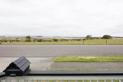 Photo of property in 67 Hartley Street, Foxton Beach, Foxton, 4815