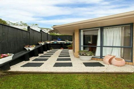 Photo of property in 19 Crimson Park, Oteha, Auckland, 0632