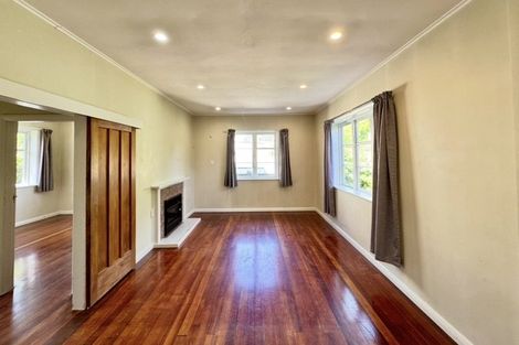 Photo of property in 39 Park Road, West End, Palmerston North, 4412