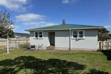 Photo of property in 74 Egmont Street, Kaponga, Hawera, 4679