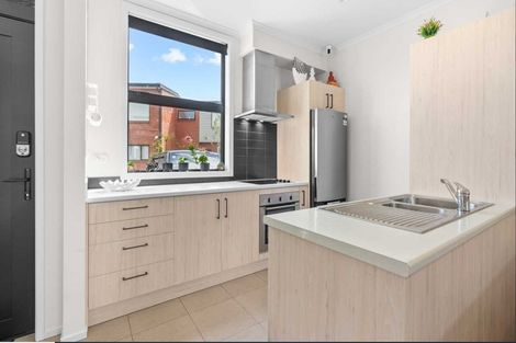 Photo of property in 11 Fermi Lane, Papakura, 2110