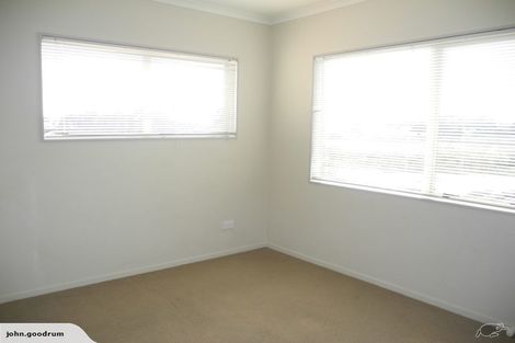 Photo of property in 24 Stranraer Crescent, Wattle Downs, Auckland, 2103