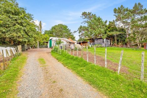 Photo of property in 65 Annett Road, Kumeu, 0891