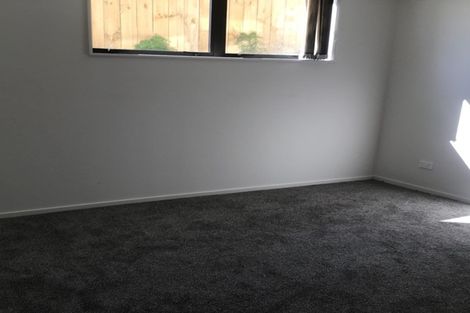 Photo of property in 18 Brunner Road, Glen Eden, Auckland, 0602