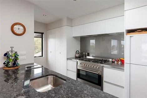 Photo of property in 1152b South Road, Oakura, 4314