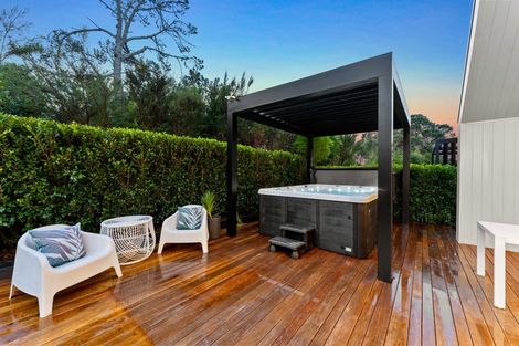 Photo of property in 15 Jack Seabrook Road, Hobsonville, Auckland, 0616