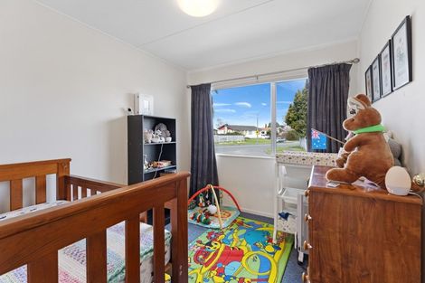 Photo of property in 2 Newton Place, Westbrook, Palmerston North, 4412