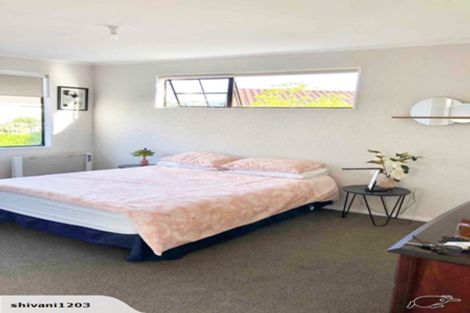 Photo of property in 32 Dominica Crescent, Grenada Village, Wellington, 6037