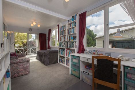 Photo of property in 4 De Thiery Place, Pakuranga Heights, Auckland, 2010