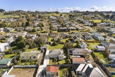 Photo of property in 84 Lethbridge Street, Feilding, 4702