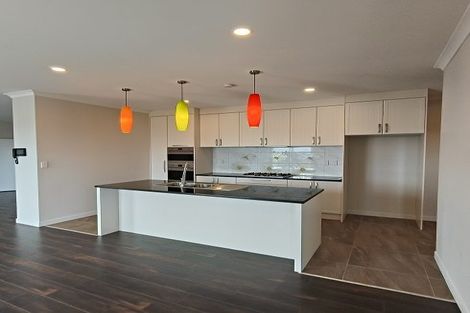 Photo of property in 48 Bur Oak Terrace, Schnapper Rock, Auckland, 0632