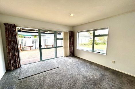 Photo of property in 6 Edgewater Grove, Whakatane, 3120