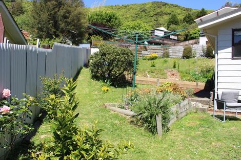 Photo of property in 1 Webster Place, Picton, 7220