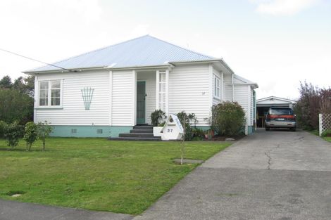 Photo of property in 37 Taylor Avenue, Feilding, 4702