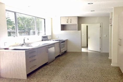 Photo of property in 630 Beach Road, Browns Bay, Auckland, 0630