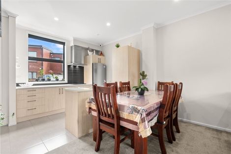 Photo of property in 11 Fermi Lane, Papakura, 2110