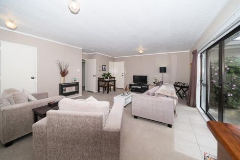 Photo of property in 50 Raglan Avenue, Cloverlea, Palmerston North, 4412