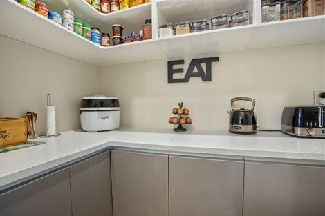 Photo of property in 11 Nobilo Road, Kumeu, 0810