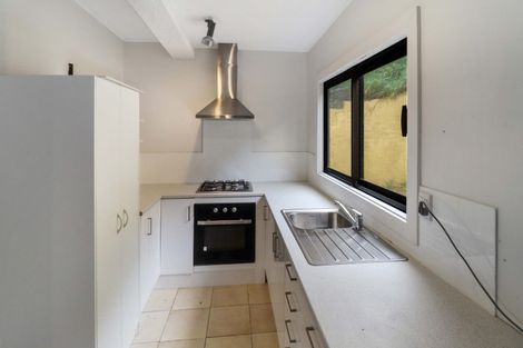 Photo of property in 5 Houghton Bay Road, Houghton Bay, Wellington, 6023