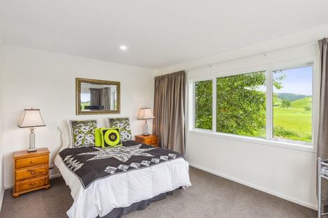 Photo of property in 44a Mountain View Drive, Manakau, Otaki, 5583