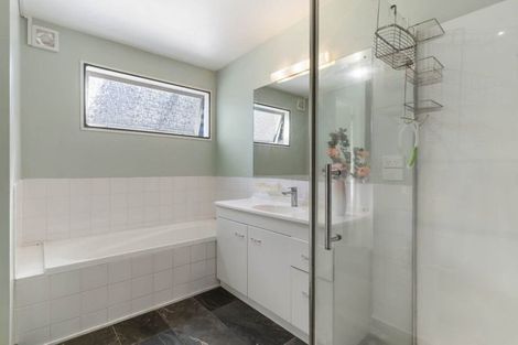 Photo of property in 2/45 Girrahween Drive, Totara Vale, Auckland, 0629