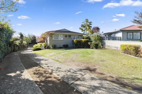 Photo of property in 2 Hawk Place, Selwyn Heights, Rotorua, 3015