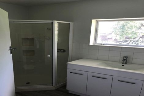 Photo of property in 27 Middlepark Road, Sockburn, Christchurch, 8042