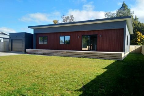 Photo of property in 7 Manatu Lane, Inglewood, 4330