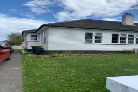 Photo of property in 2/23 Pitcairn Crescent, Bryndwr, Christchurch, 8053