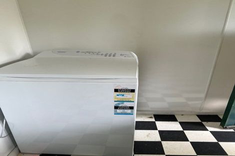 Photo of property in 68 Beach Road, Mellons Bay, Auckland, 2014