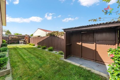 Photo of property in 2/37 Leighton Avenue, Waiwhetu, Lower Hutt, 5010