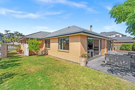 Photo of property in 11 Kihi Place, Ruakaka, 0116