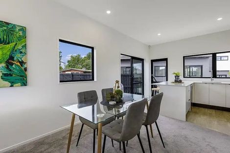 Photo of property in 11e Barrie Avenue, Papatoetoe, Auckland, 2025