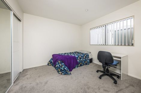 Photo of property in 95b Maplesden Drive, Clendon Park, Auckland, 2103